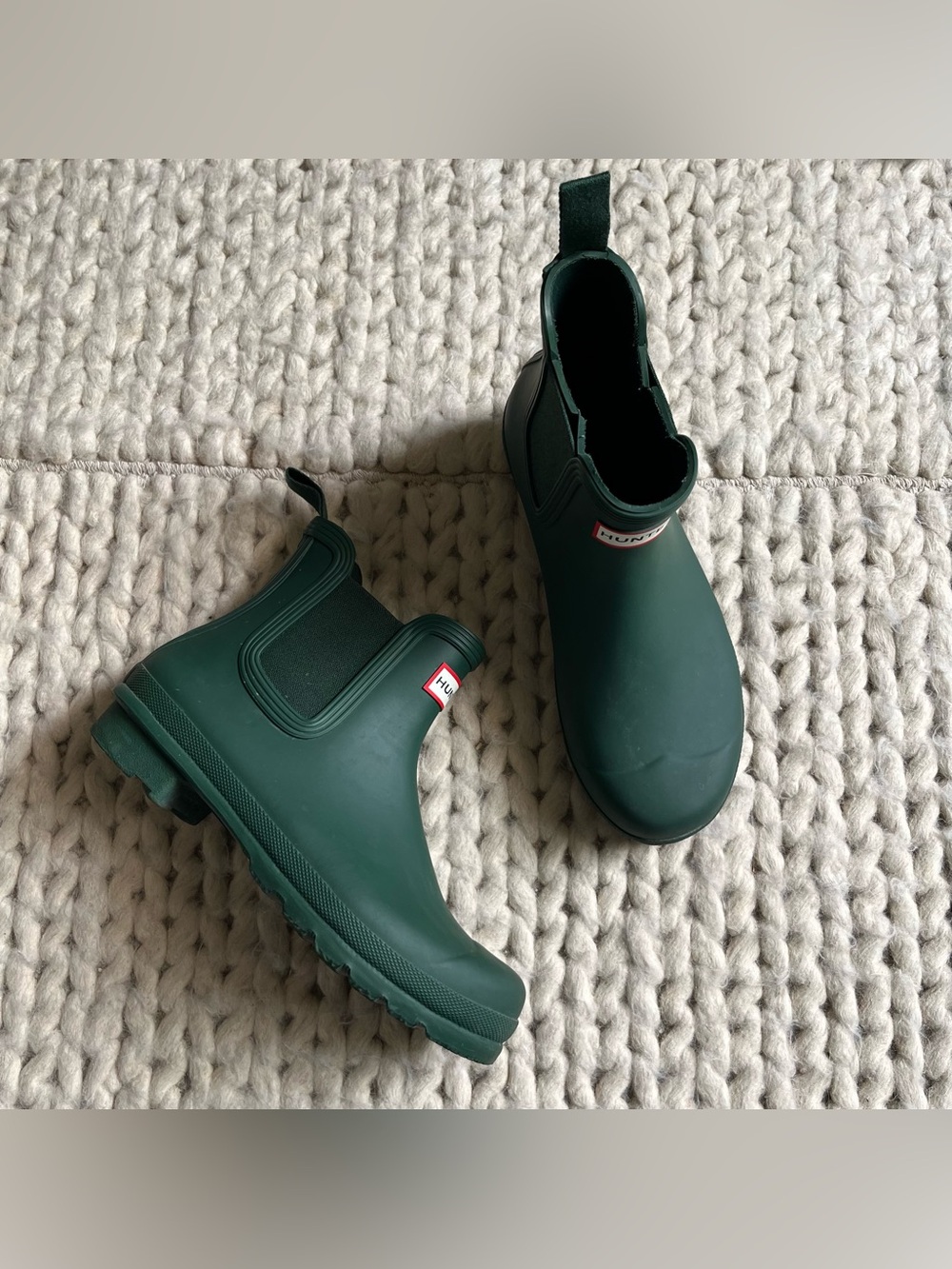 Hunter Forest Green Chelsea Rain Boots | 9